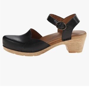 Dansko Maisie dress sandal, black full grain.  Size 37 (6.5 - 7) regular.